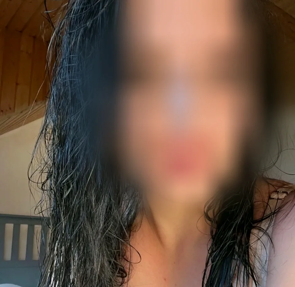 Kira, 21