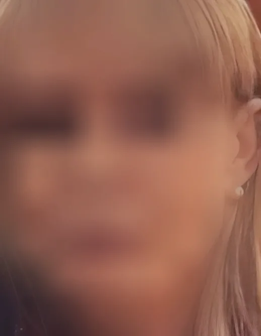Marion, 25