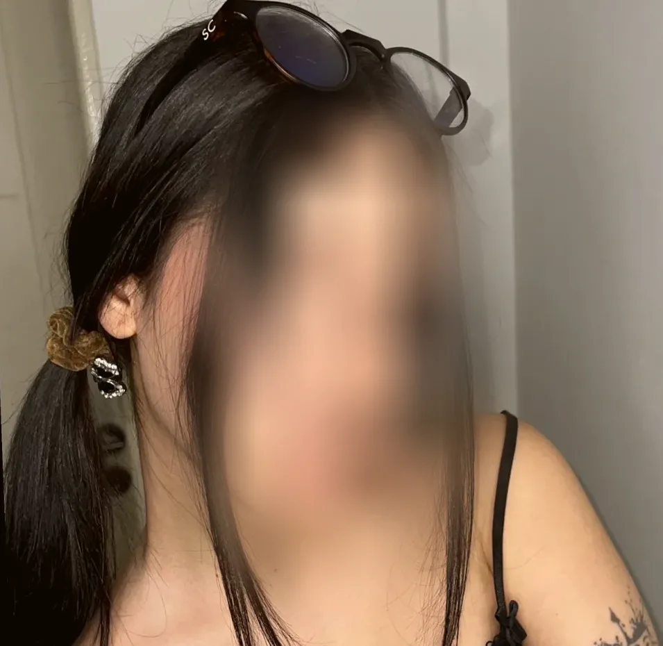 Ramona, 22